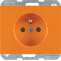 Gniazdo z uziemieniem i LED kontrolną z podwyższoną ochroną styków; pomarańczowy, p; K.1